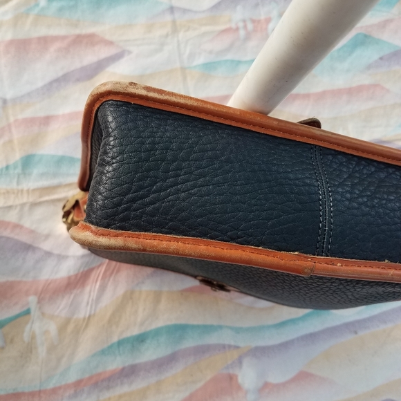 Dooney and Bourke Vintage Purse - Picture 11 of 13